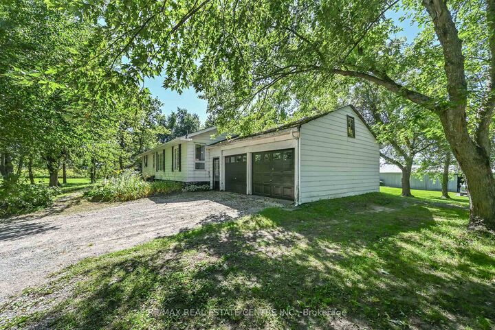 Property Photo:  595362 Blind Line  ON L9V 0Z3 