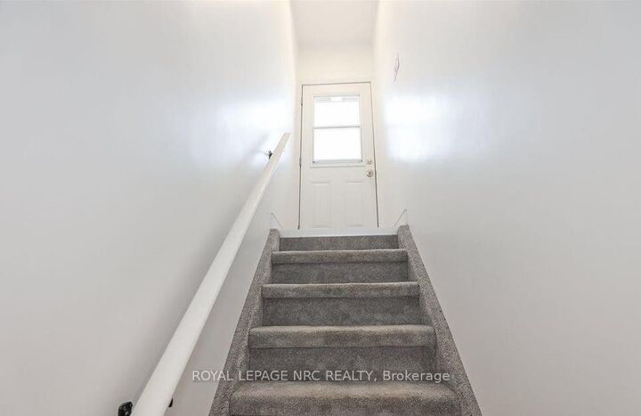 Property Photo:  125 Meredith Drive Lower  ON L2M 6C5 