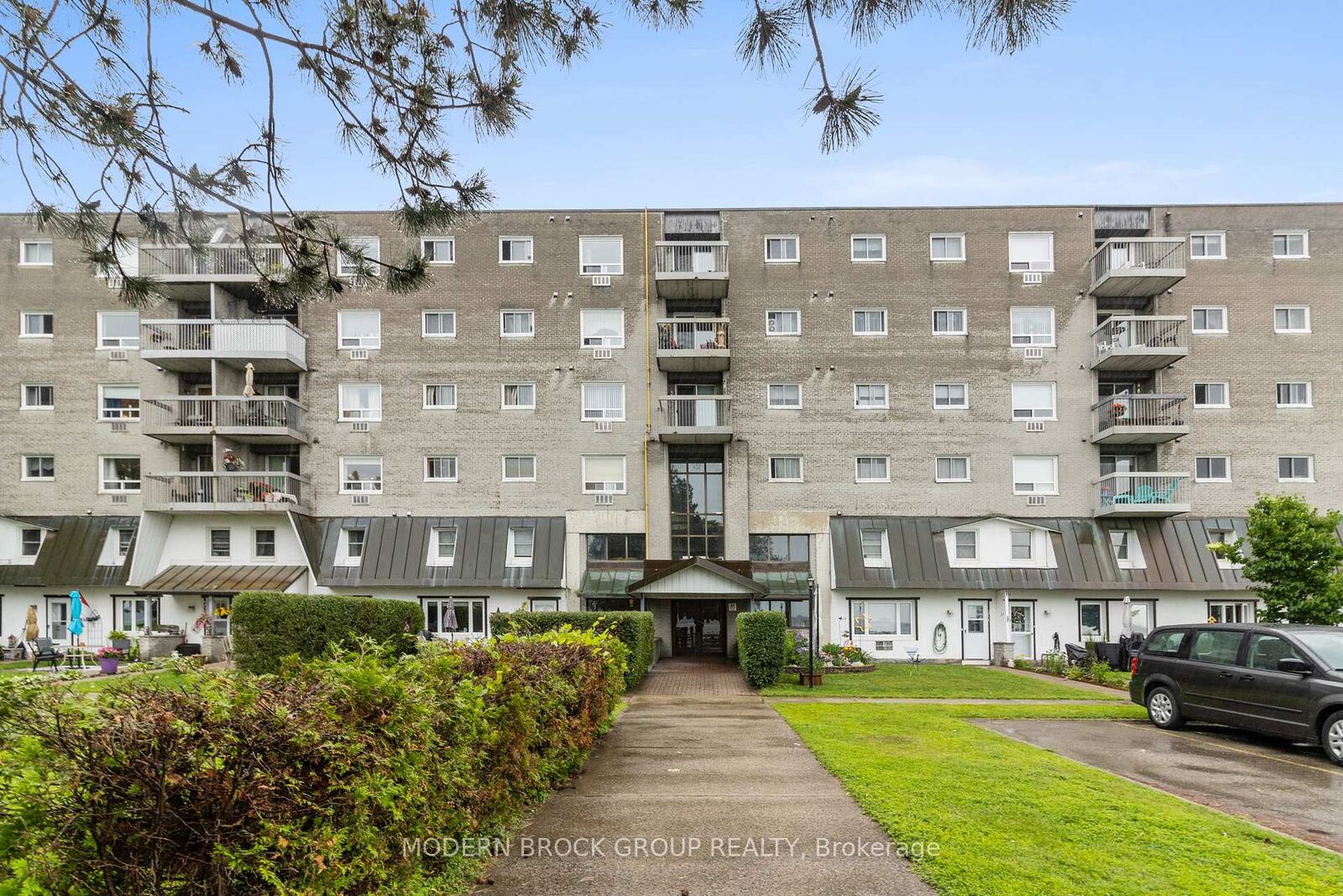 Property Photo:  235 Water Street 608  ON K0E 1T0 
