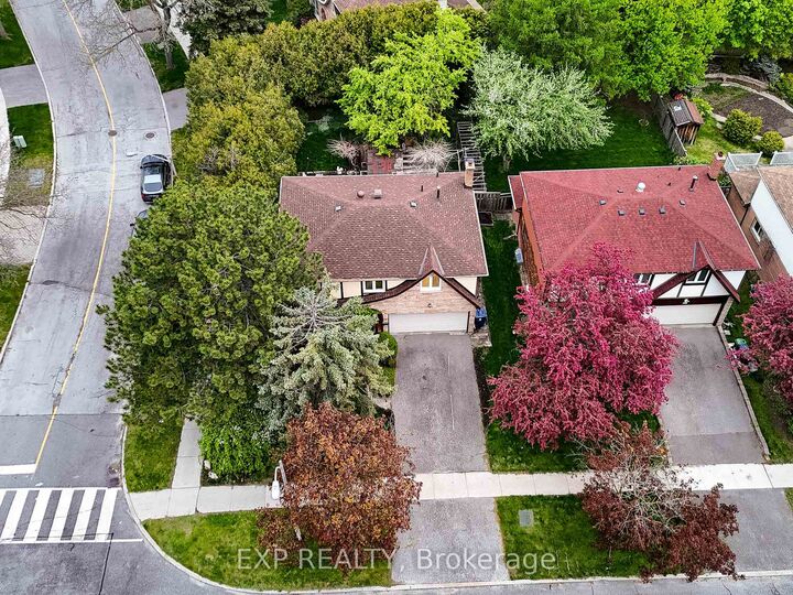 Property Photo:  194 McNicoll Avenue  ON M2H 2C3 