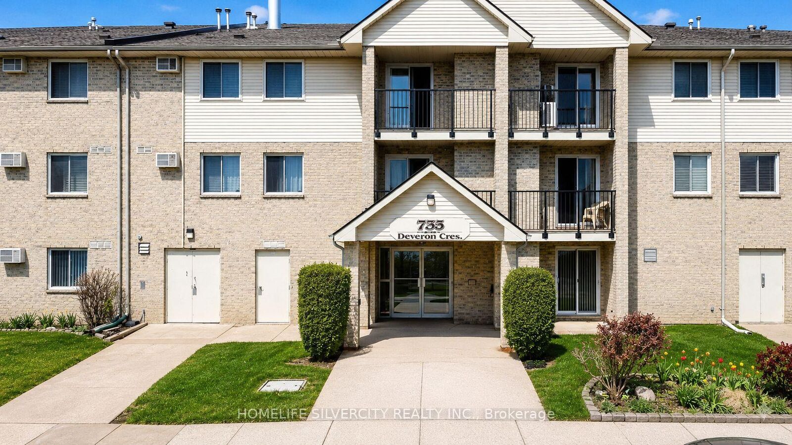Property Photo:  733 Deveron Crescent 303  ON N5Z 4X7 