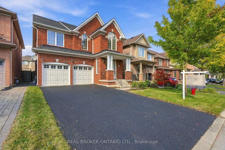 Property Photo:  621 Society Crescent  ON L3X 2V8 