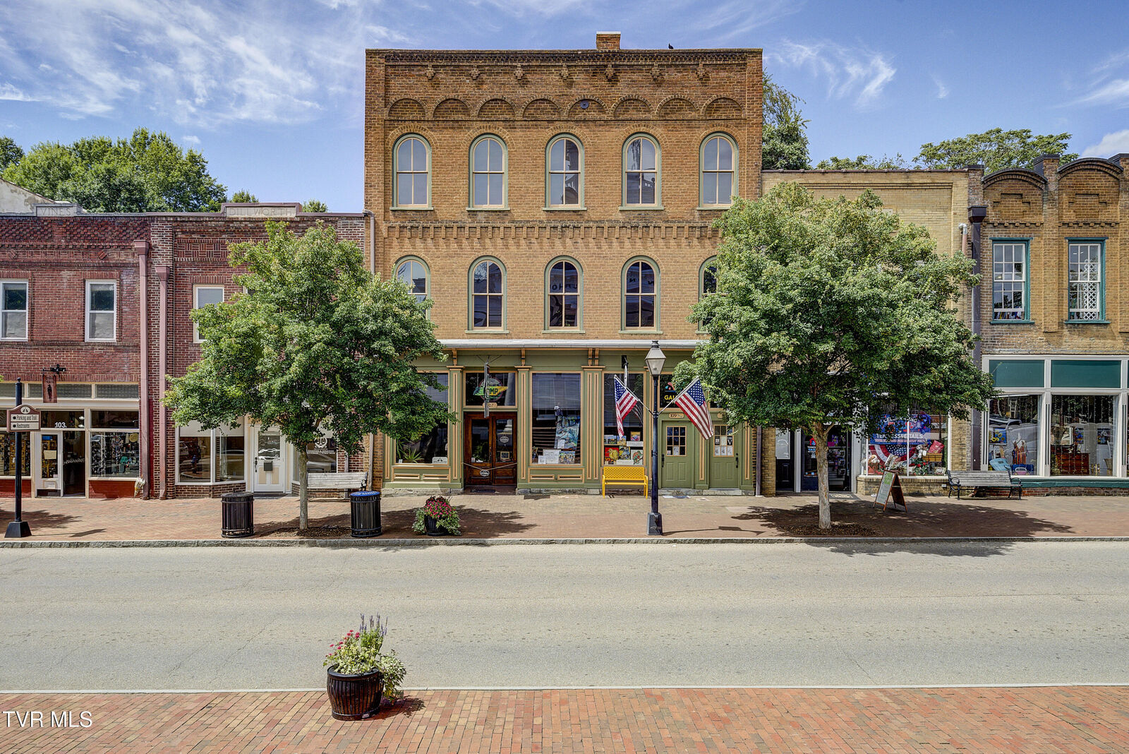 Property Photo: 109 East Main Street 3 TN 37659