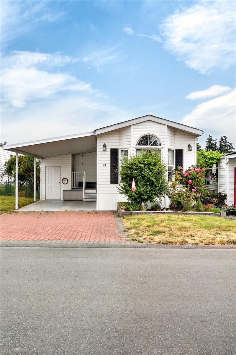 Property Photo:  7583 Central Saanich Rd #88  BC V8M 2B6 