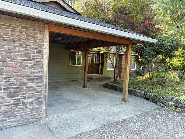Property Photo:  254 Fawn Rd  BC V9W 5L7 