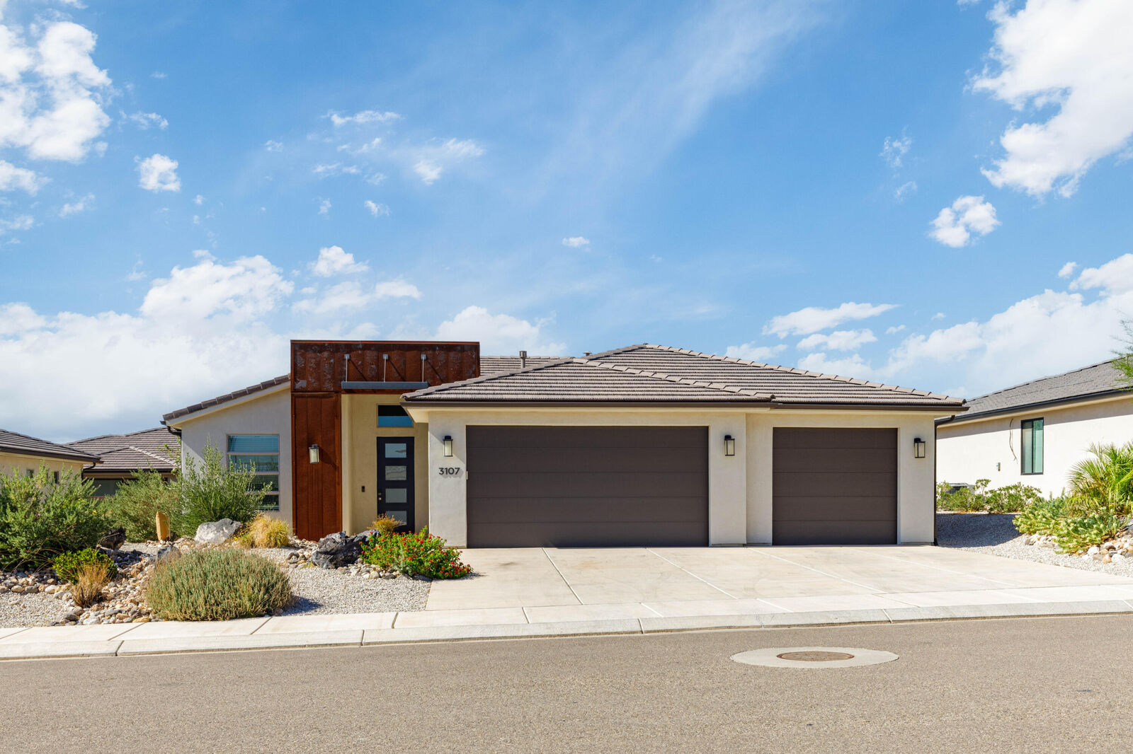 Property Photo:  3107 E Lavatera Dr  UT 84790 