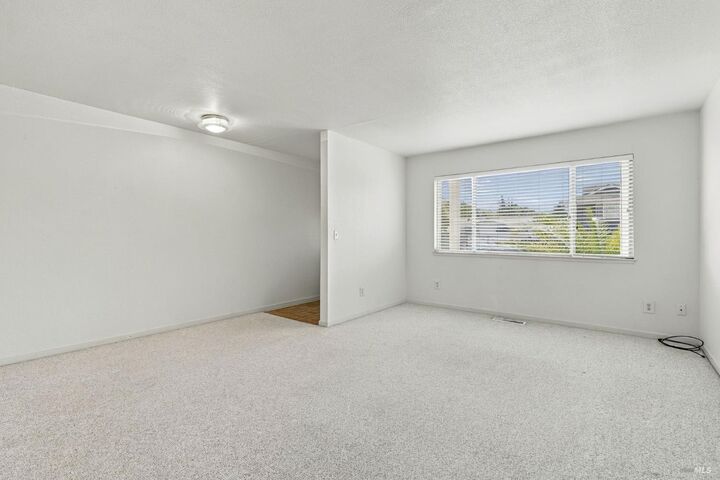 Property Photo: 25 San Aleso Court CA 94945
