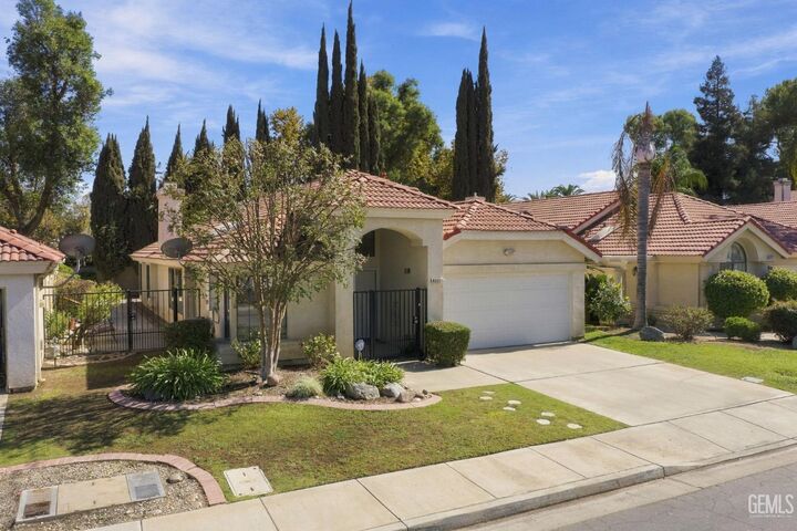Property Photo:  8221 Sheffield Lane  CA 93311 