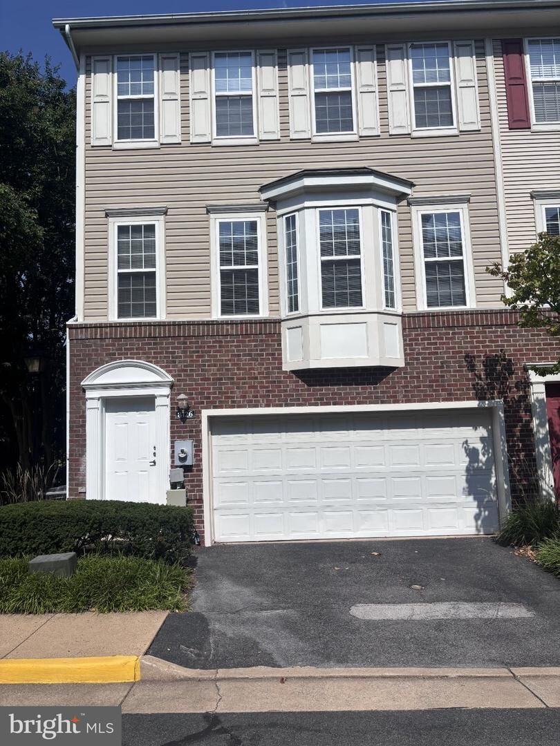 Property Photo:  8126 Harper Valley Lane 28  VA 22042 