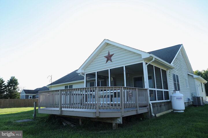 Property Photo:  21898 Andalusian Lane  DE 19933 
