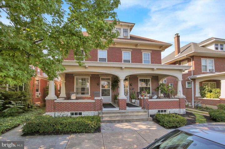 Property Photo: 43 E Maple Street PA 17078