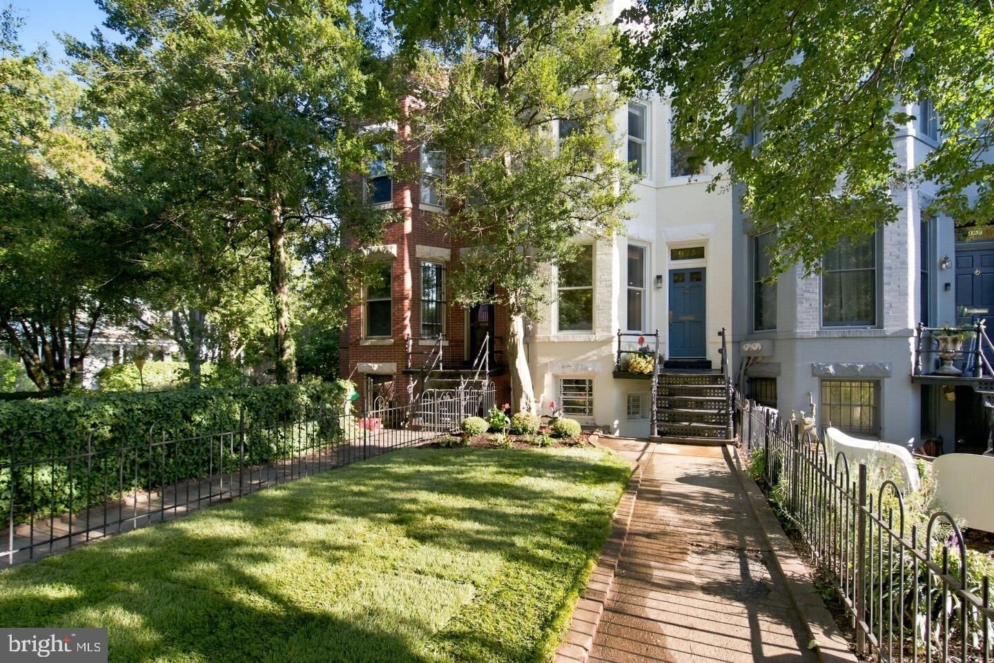 Property Photo:  925 South Carolina Avenue SE  DC 20003 