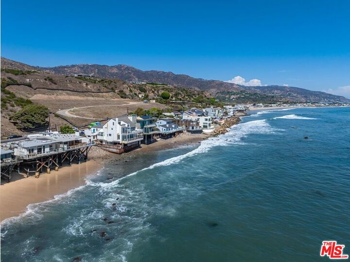 Property Photo:  24216 Malibu Rd  CA 90265 