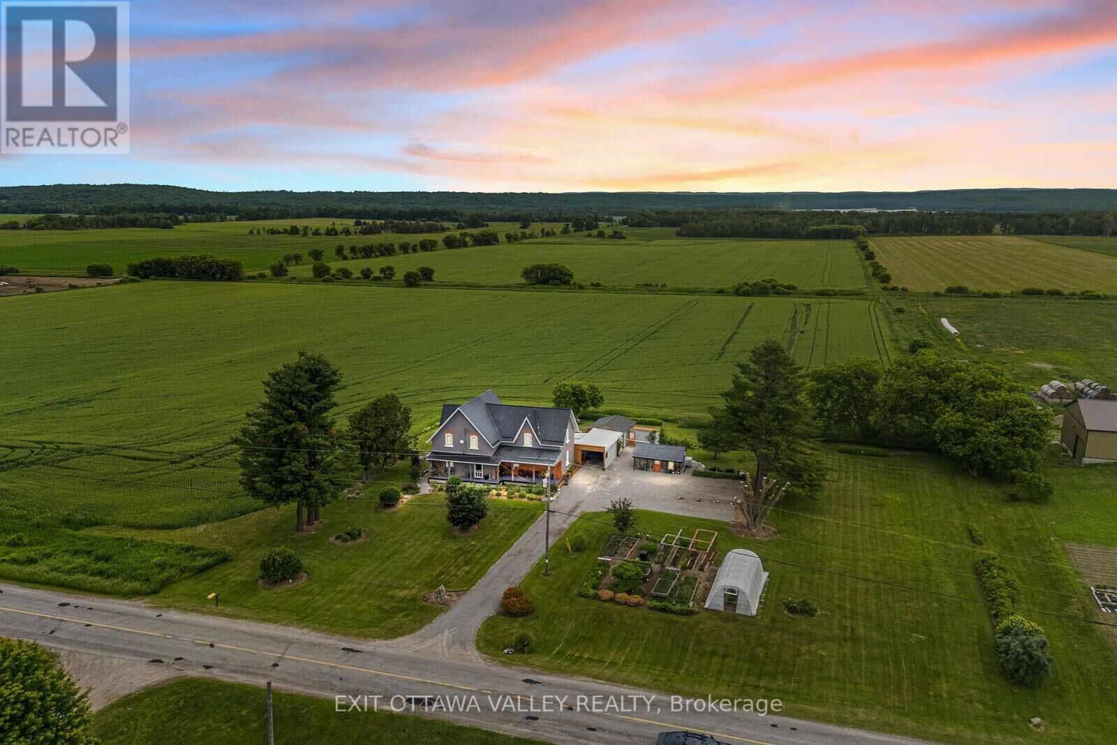 Property Photo: 1922 Kerr Line Road ON K0J 1V0