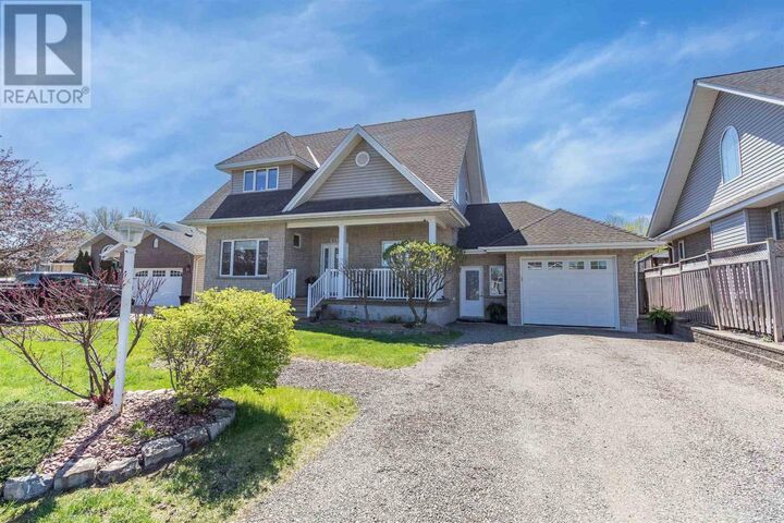 Property Photo:  53 Laura St  ON P6C 2G5 