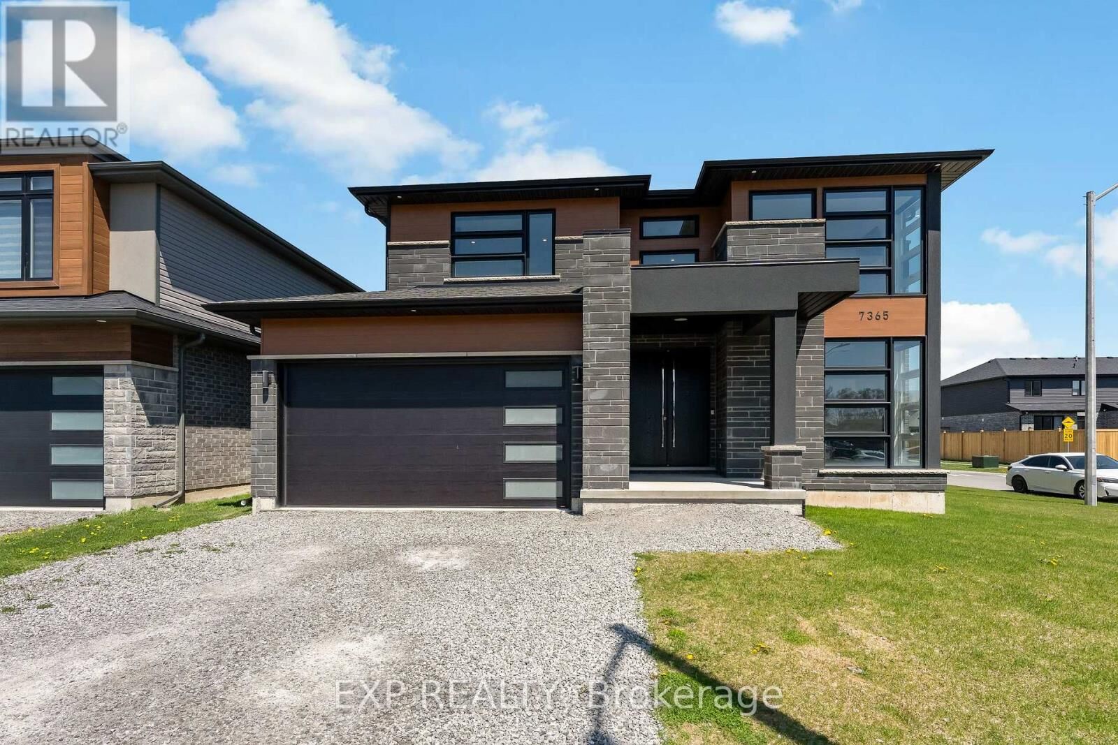 Property Photo: 7365 Jonathan Drive ON L2H 3T3