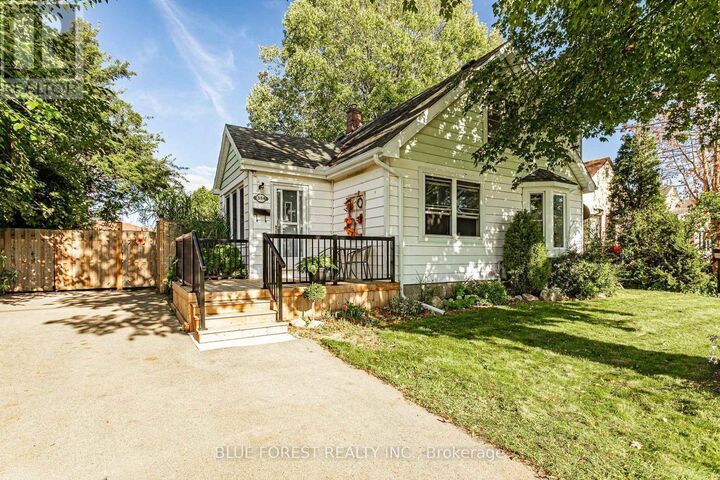 Property Photo:  354 Calgary Street  ON N5W 4X5 
