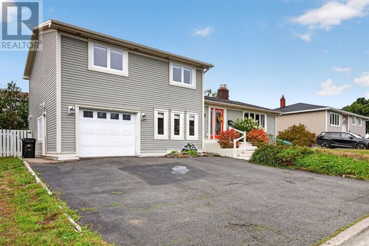 Property Photo: 21 Eastmeadows Crescent NL A1A 3L9
