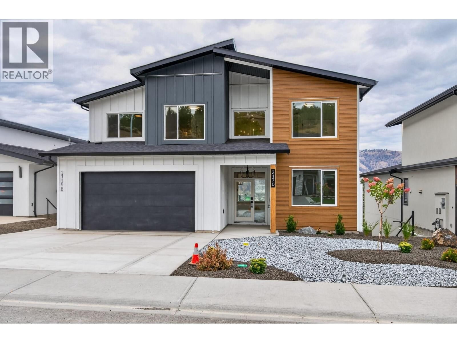 Photo de la propriété: 2170 Galore Crescent BC V2E 0E4