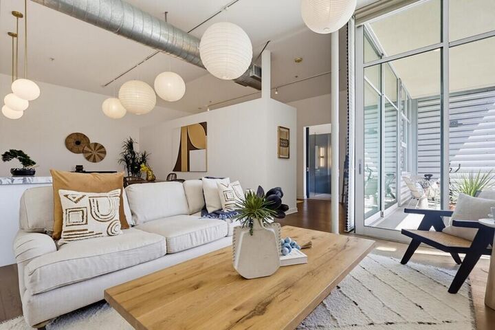 Property Photo: 4080 Glencoe Avenue 408 CA 90292