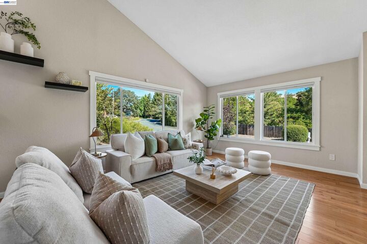 Property Photo:  135 St. Germain Lane  CA 94523 
