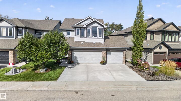 Property Photo: 5080 Sunview Drive AB T8H 0K1