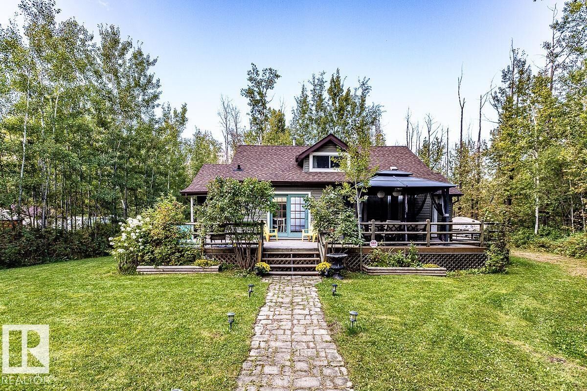 Property Photo:  B24 Golden Crescent  AB T0C 2C0 