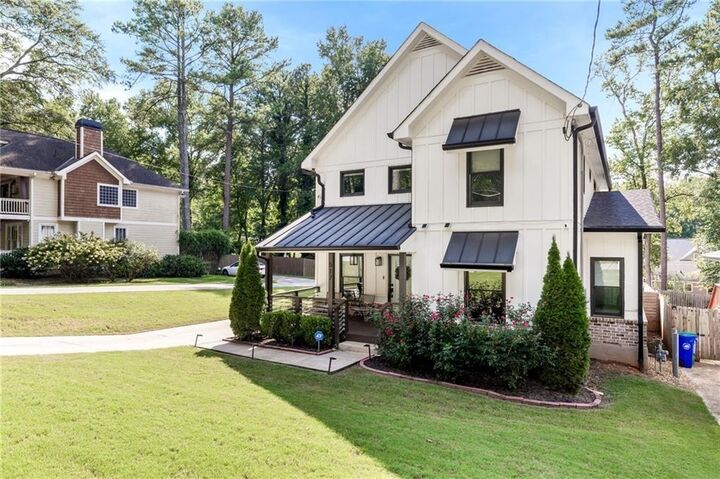 Property Photo:  517 Daniel Avenue  GA 30032 