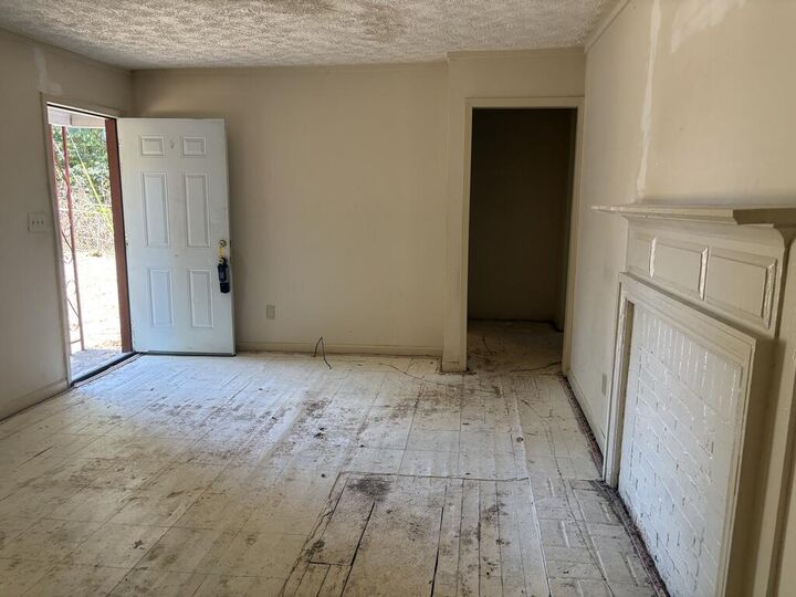 Property Photo: 11 Cantrell Drive GA 31903