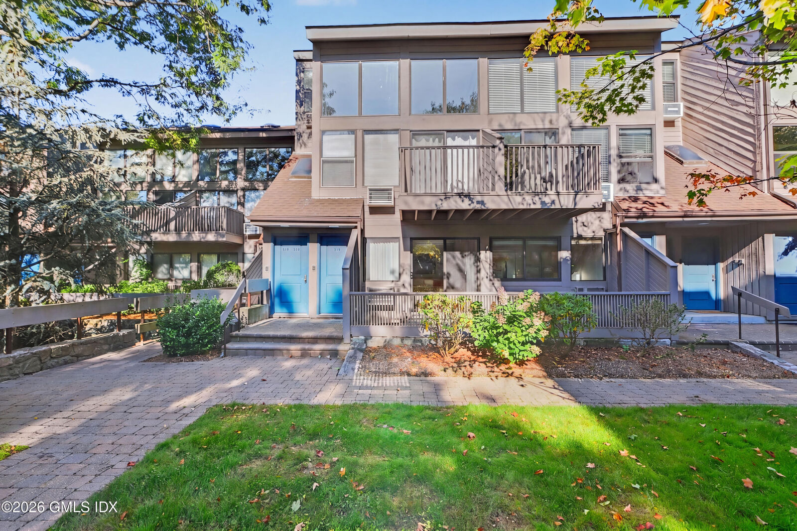 Property Photo:  1465 E Putnam Avenue 510  CT 06870 