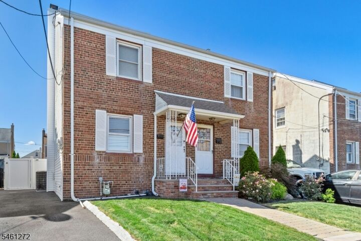 Property Photo: 609 Arnett St NJ 07202