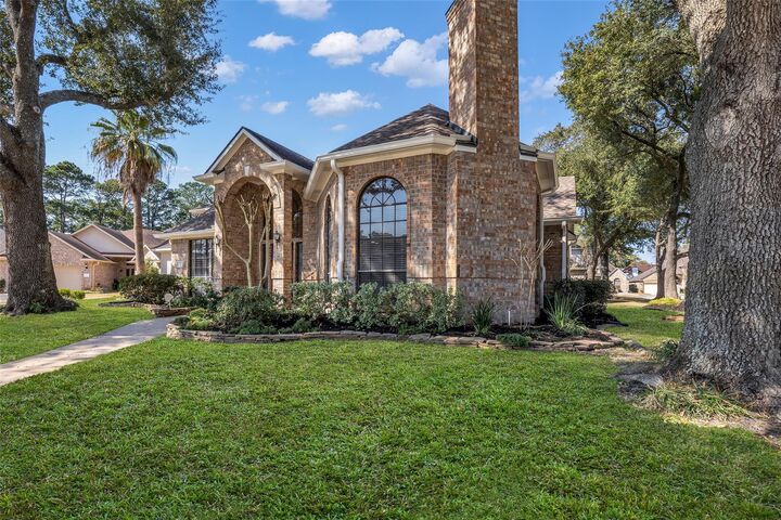 Property Photo: 3102 Mountain Oak Court TX 77068
