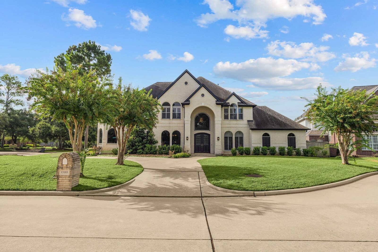 Property Photo: 13103 Springmint Court TX 77429