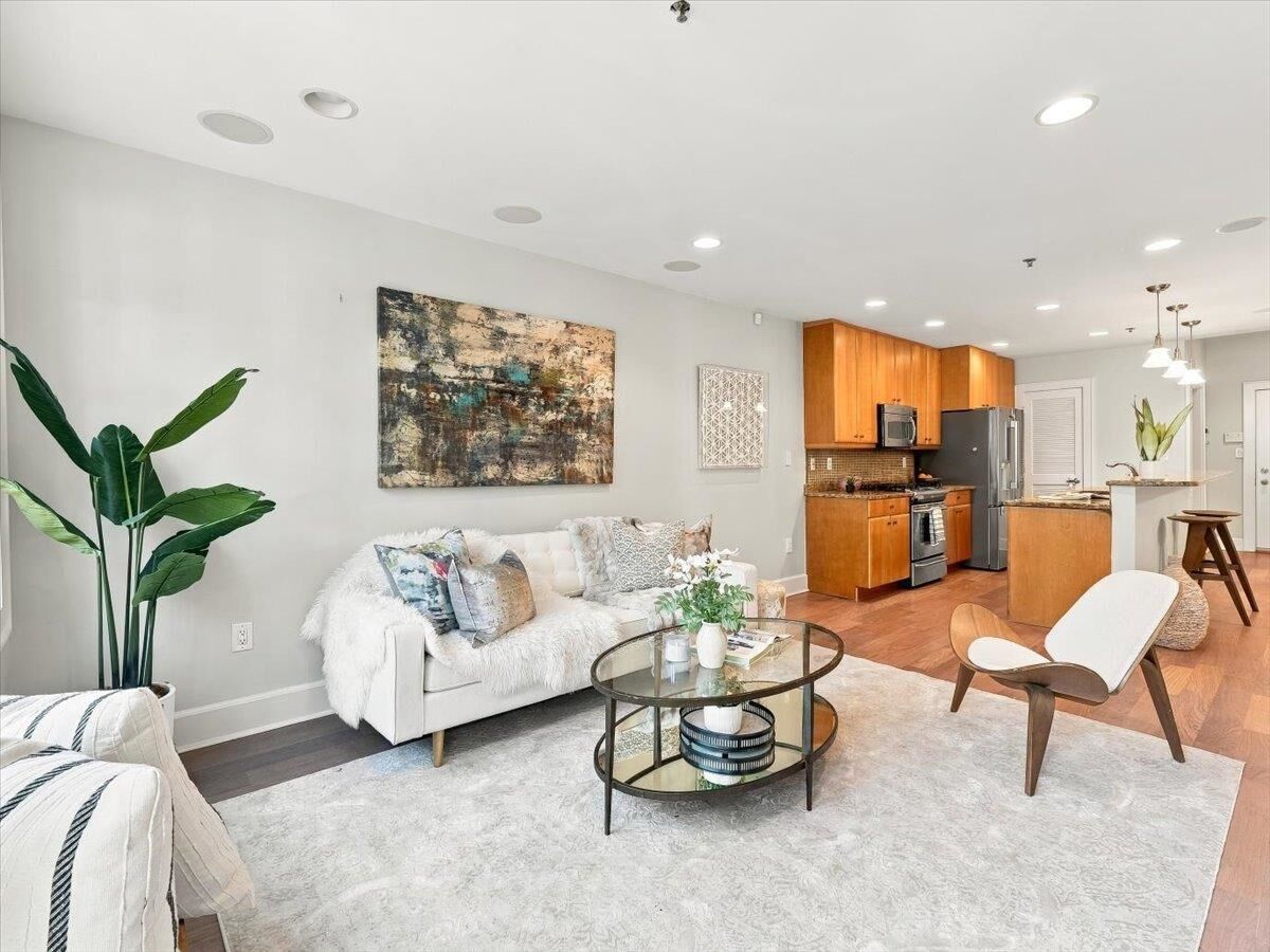 Property Photo:  113 Willow Ave 2  NJ 07030 
