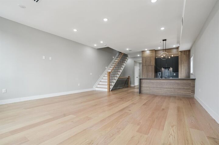 Property Photo: 68 Thorne St 2 NJ 07307