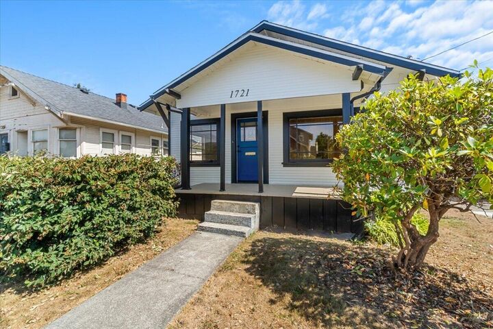 Property Photo:  1721 West Avenue  CA 95501 