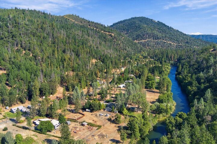 Property Photo:  540 Reo Lane  CA 96024 