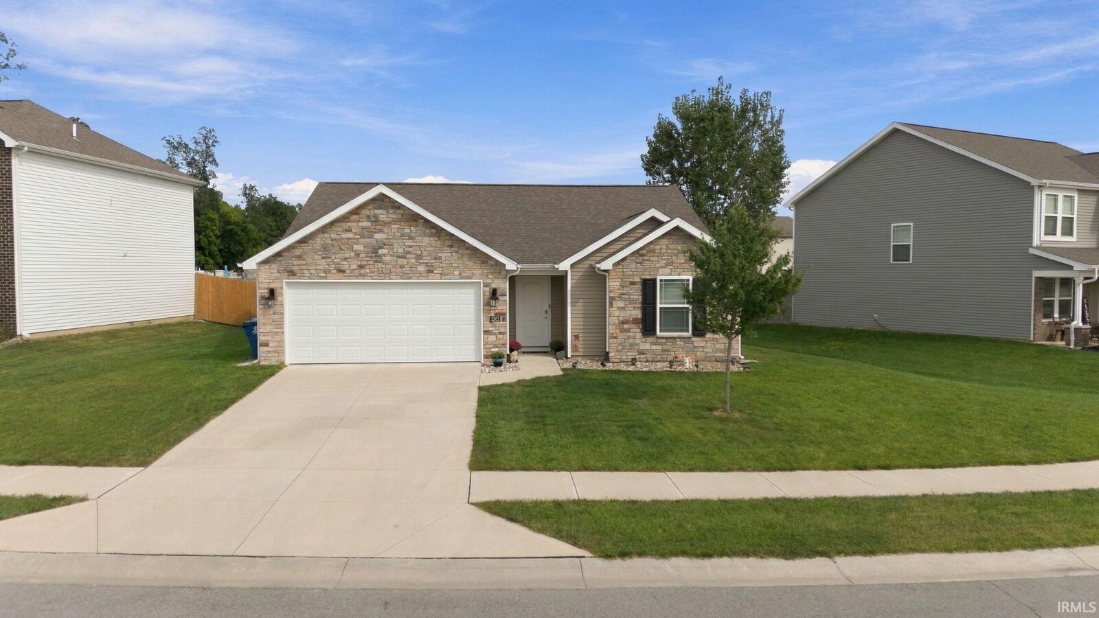 Property Photo:  2302 Plateau Pointe  IN 46808 