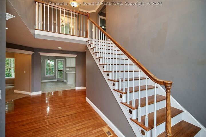Property Photo:  424 Woodbridge Drive  WV 25311 