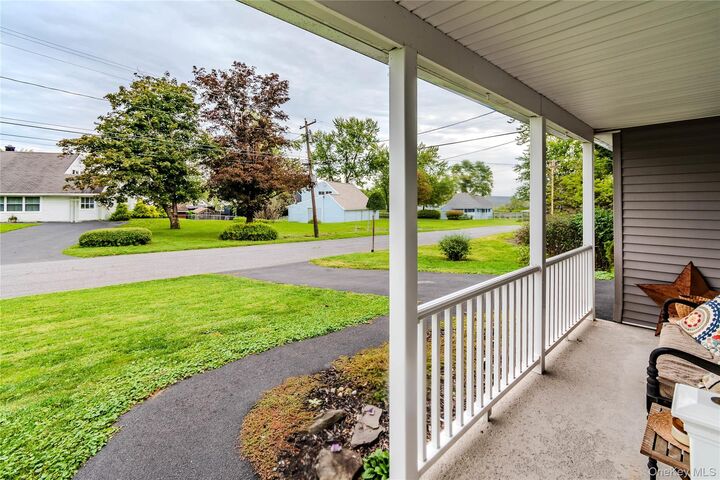 Property Photo:  5 Meadowbrook Drive  NY 12401 