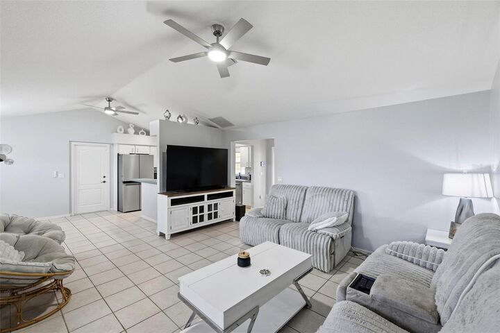 Property Photo:  9910 Gulfstream Boulevard  FL 34224 