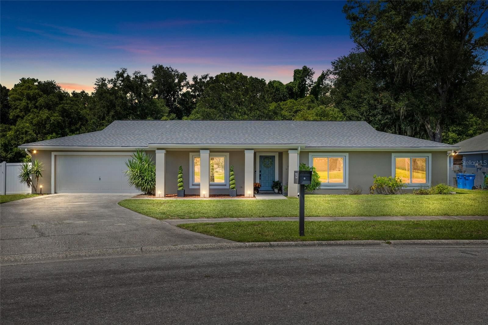 Property Photo:  7231 Woodbrook Drive  FL 33625 