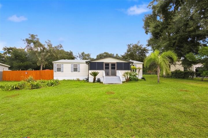 Property Photo:  7338 Timber Crest Lane  FL 33540 