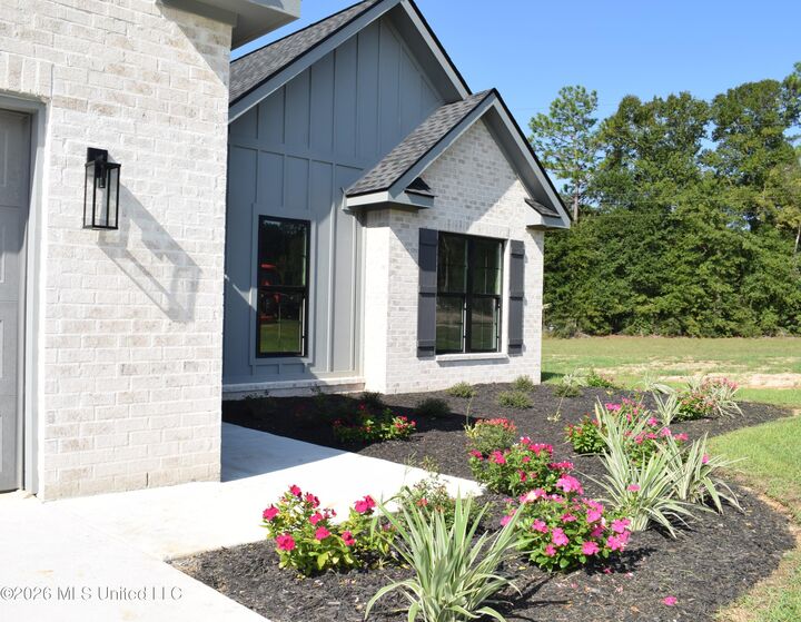 Property Photo:  114 Tacoma Drive  MS 39452 