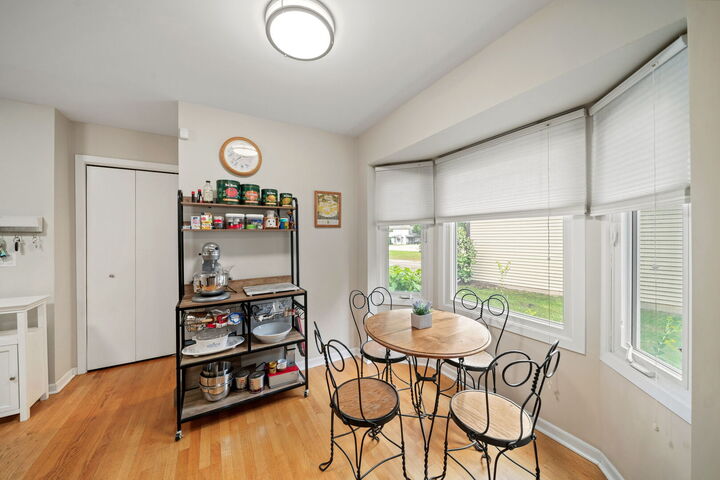 Property Photo: 1570 Monterey Court IL 60031