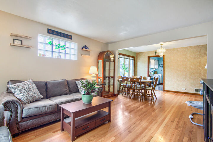 Property Photo: 3901 W 107th Street IL 60655
