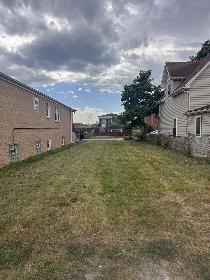 Property Photo:  7506 W 64th Street  IL 60501 