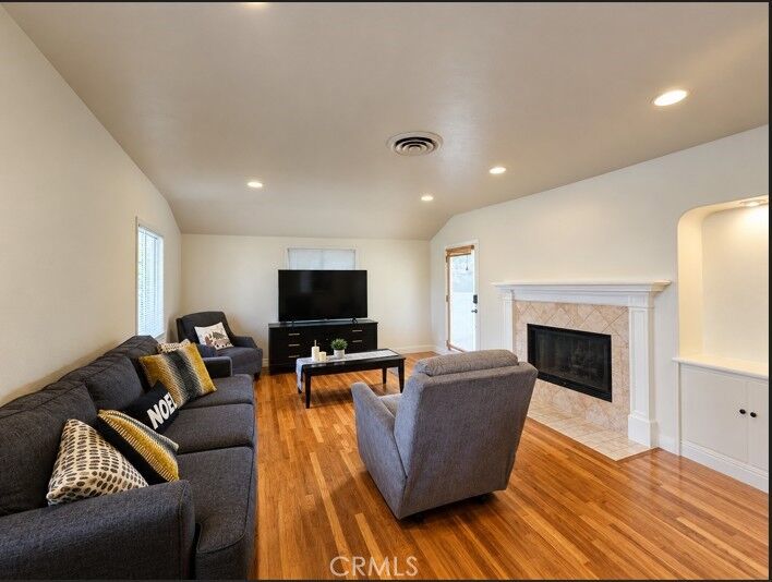 Property Photo:  5703 Beck Avenue  CA 91601 