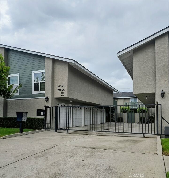 Property Photo: 437 E Commonwealth CA 92832