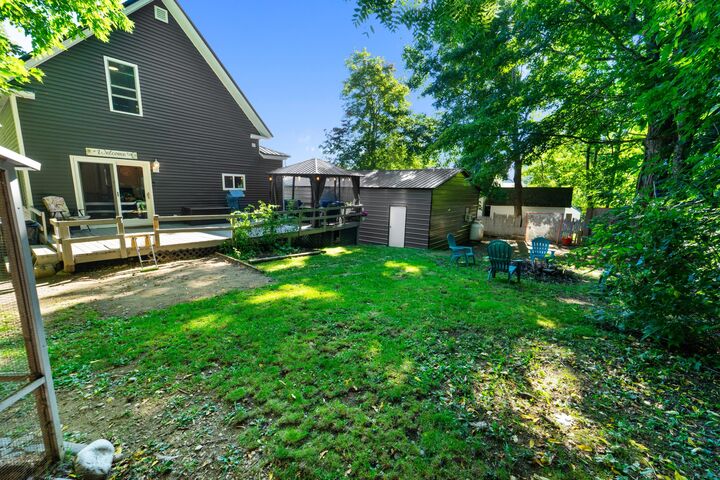 Property Photo:  1 Oak Street  ME 04463 